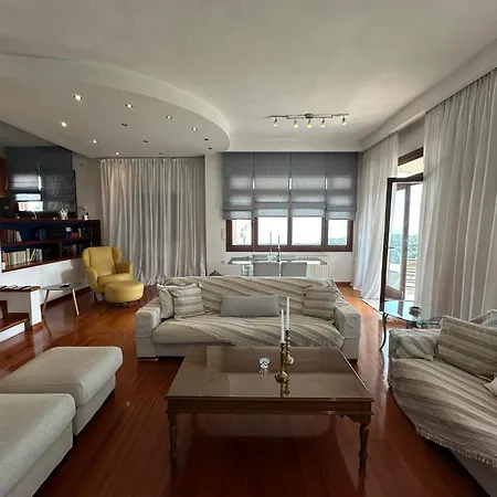 Apartment Wave View